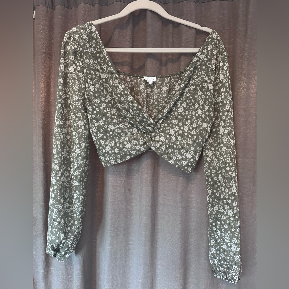 Green crop top blouse